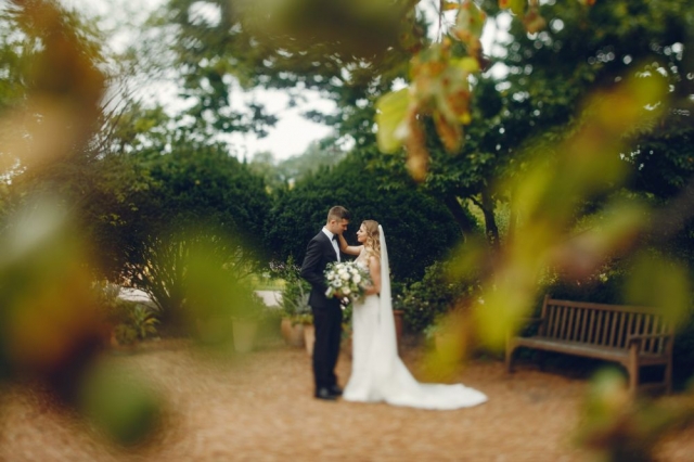 How to Choose a Wedding Photographer That Matches Your Vision